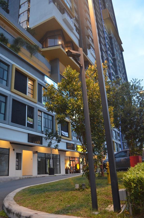 Casa Rv Homestay Mkh Boulevard Kajang Dış mekan fotoğraf